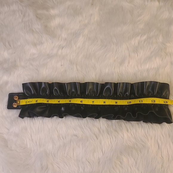 💥Free With Purchase💥 - Picture 3 of 3